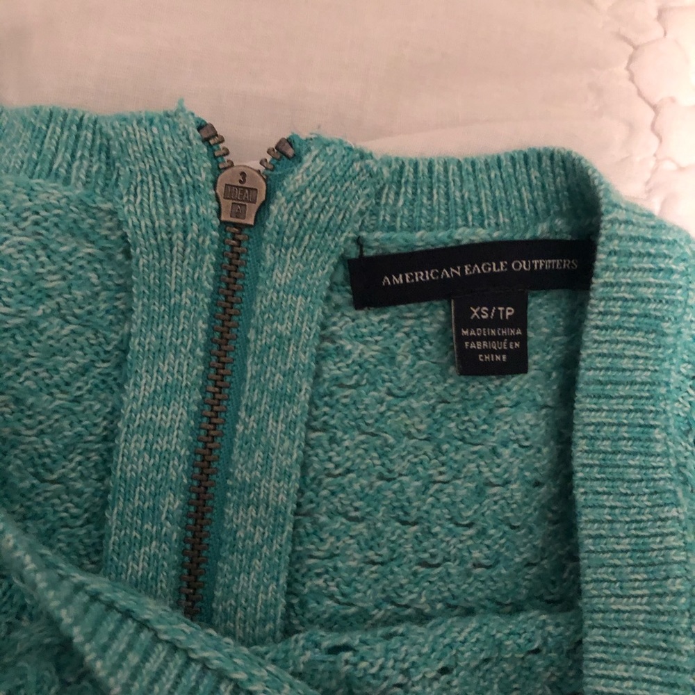 American Eagle Comfy Sweater - Picture 3 of 6